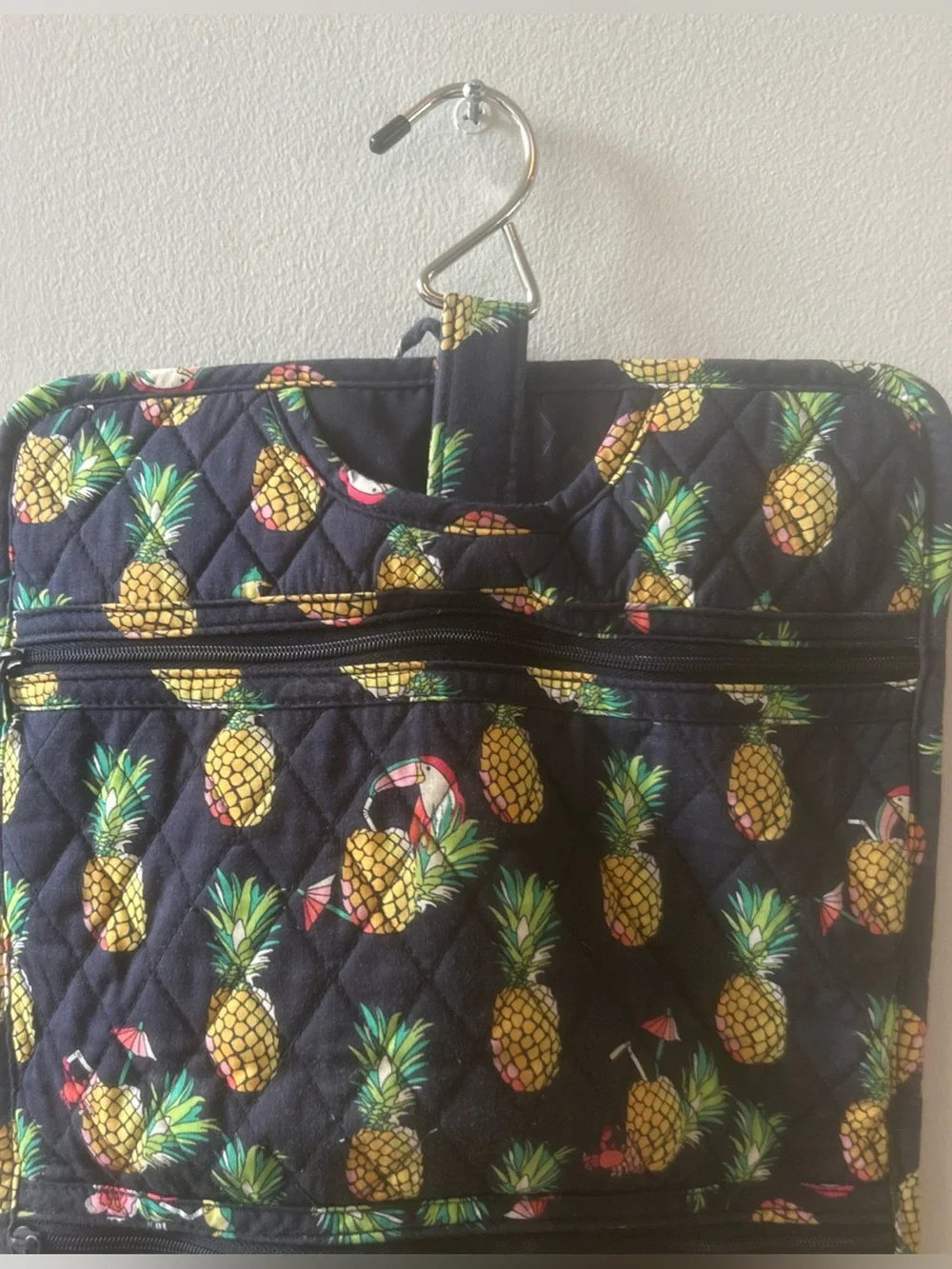 Vera Bradley quilted hanging travel organizer Toucan Party with pineapple print